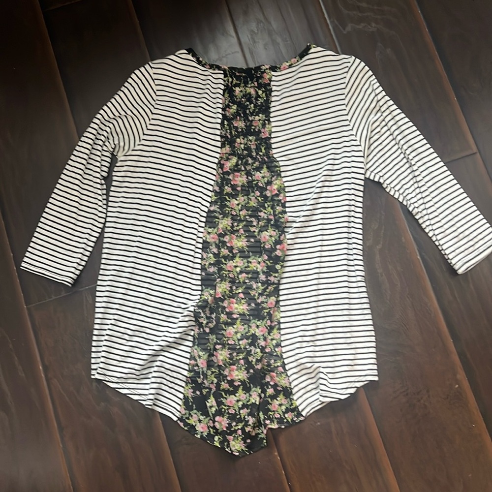 Loveappella Stripe Tee with Floaty Floral Back, size L